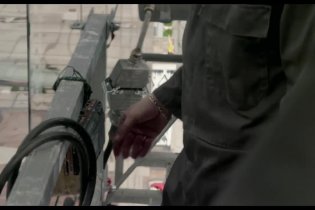 Clip 'Ballando sul ponteggio' - Samba