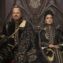 Il Racconto dei Racconti: Salma Haye con John C. Reilly in una scena del film