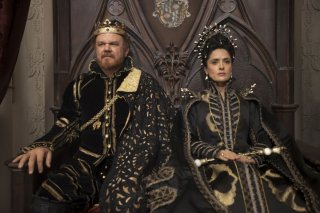 Il Racconto dei Racconti: Salma Haye con John C. Reilly in una scena del film