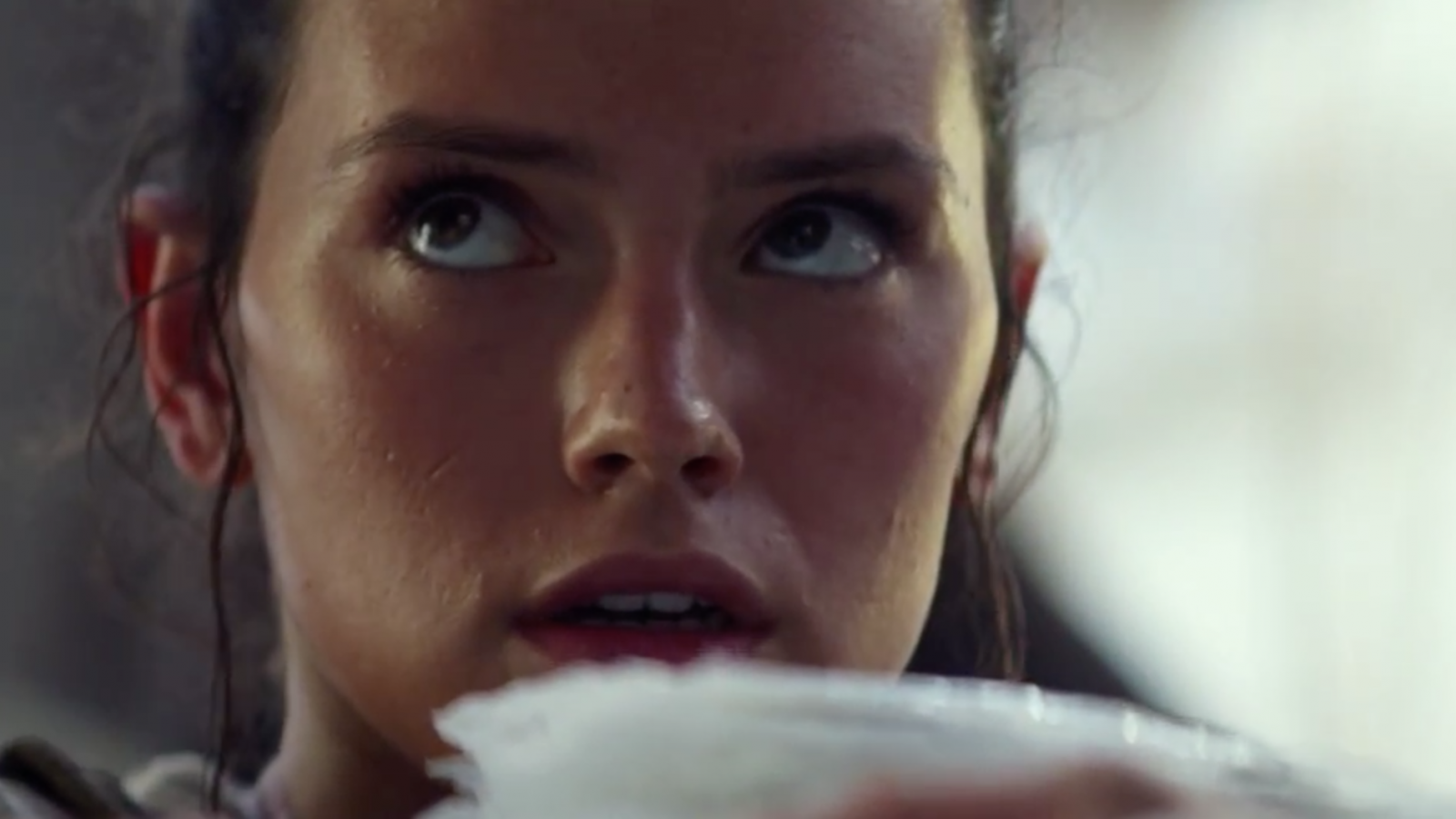 Star Wars, Daisy Ridley ha fatto fatica a trovare lavoro dopo la trilogia: 'Non mi offrivano più niente'