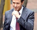 The Big Short: le prime foto del nuovo look di Ryan Gosling