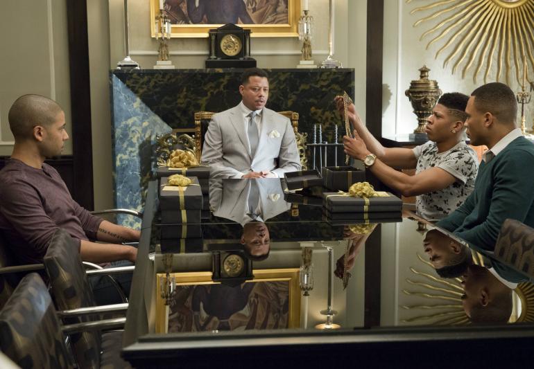 Empire: Lucious (Terrence Howard) e i suoi figli nel season finale Die But Once/Who I Am