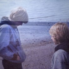 Kurt Cobain: Montage of Heck - Kurt Cobain sulla spiaggia all'età di 13 anni in una scena del documentario