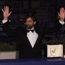 Nanni Moretti con la Palma d'oro vinta per La stanza del figlio