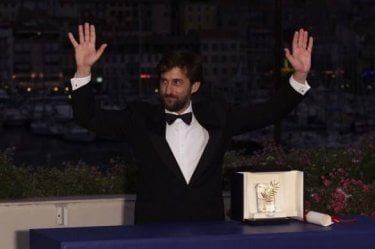 Nanni Moretti con la Palma d'oro vinta per La stanza del figlio