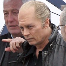 Black Mass: Johnny Depp senza capelli e con le lenti a contatto sul set
