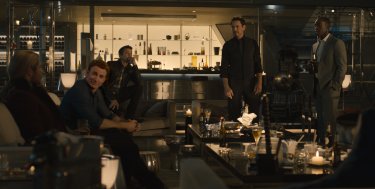 Avengers: Age of Ultron - Thor sfida i suoi amici ad alzare il mitico martello