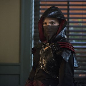 Arrow: l'attrice Katrina Law nella puntata intitolata The Offer