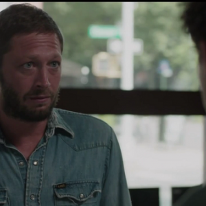 Girls: l'attore Ebon Moss-Bachrach in una scena di Home Birth