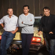 Ash vs. Evil Dead: Rob Tapert, Bruce Campbell e Sam Raimi sul set dello show