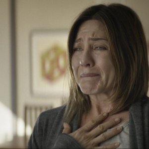 Cake: Jennifer Aniston in una drammatica scena del film