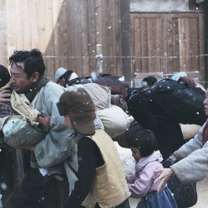 Ode to My Father: Jung Jin-young in una scena del film