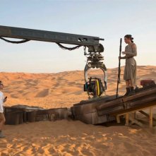 Star Wars: Episodio VII - Il risveglio della Forza - Daisy Ridley sul set con J.J. Abrams
