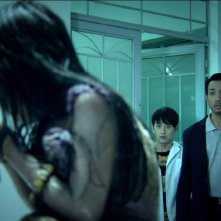 Hollow: Jayve Mai The Hiep in una scena dell'horror 
