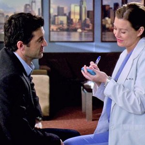 Grey's Anatomy: Derek e Meredith in un momento dell'episodio intitolato Ora o mai più
