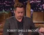 Robert Downey jr: 'intervista emotiva' tra bacon e filosofia (video)