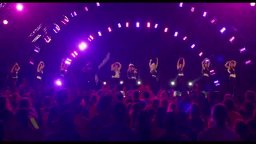 Clip 'Le Barden Bellas sul palco del campionato mondiale' - Pitch Perfect 2