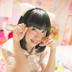 The End Of The World And The Cat's Disappearance: la cantante Izukoneko in una scena del film