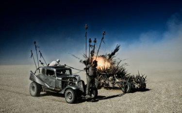 Mad Max: Fury Road, una scena tratta dal film d'avventura fantascientifico