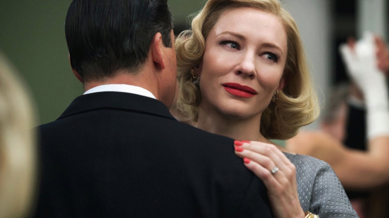 Cate Blanchett danza in una scena di Carol di Todd Haynes