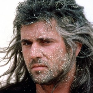 Mel Gibson in una scena di Mad Max oltre la sfera del tuono
