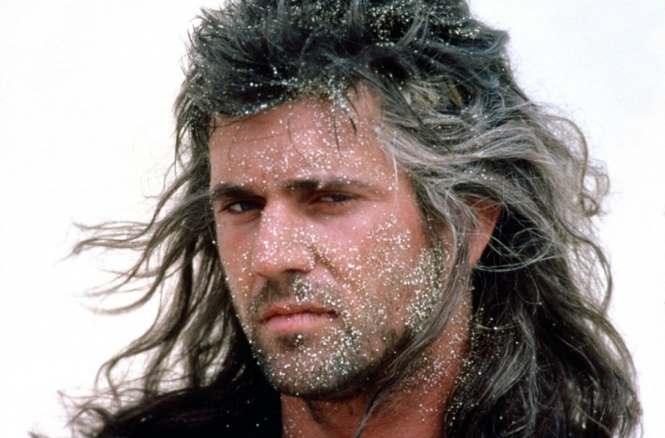 Mel Gibson in una scena di Mad Max oltre la sfera del tuono