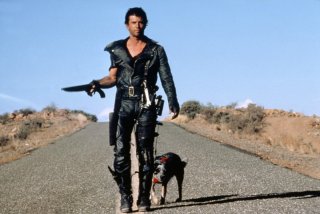 Mel Gibson in una scena di Interceptor, il guerriero della strada