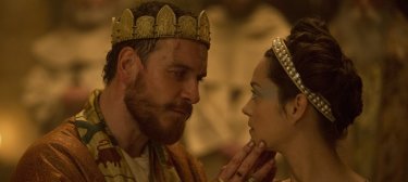 Macbeth: Michael Fassbender e Marion Cotillard in una scena del film