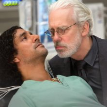 Sense8: Naveen Andrews in una foto tratta dalla nuova serie di Netflix