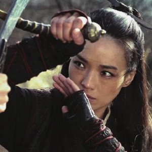 The Assassin: Shu Qi in azione durante un combattimento