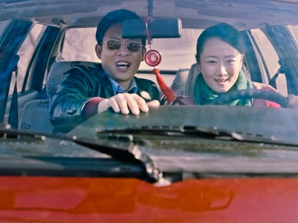 Mountains May Depart: Zhang Yi e Zhao Tao in una scena del film