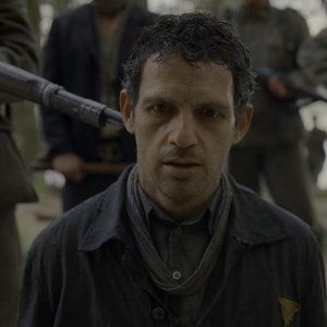 Son of Saul: Géza Röhrig in una drammatica scena del film
