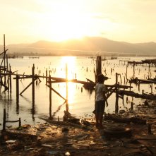 Taklub: una drammatica immagine del film di Brillante Mendoza