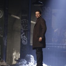 Forever: il protagonista Ioan Gruffudd in una scena dell'ultimo episodio intitolato The Last Death of Henry Morgan