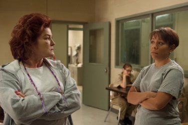 Orange is the New Black: l'attrice Kate Mulgrew in un momento della terza stagione