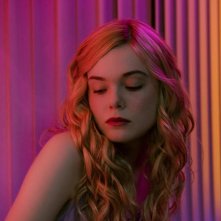 The Neon Demon: Elle Fanning in una scena del film di Refn