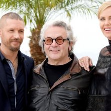 Mad Max: Fury Road - Tom Hardy e Charlize Theron con il regista George Miller a Cannes