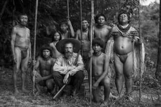 El abrazo de la serpiente: una foto di gruppo dal film di Ciro Guerra