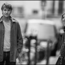 In the Shadow of Women: Stanislas Merhar e Clotilde Courau in una scena del film di Philippe Garrel