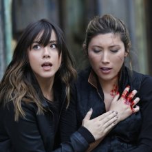 Agents of S.H.I.E.L.D.: Chloe Bennet e Dichen Lachamn in S.O.S.