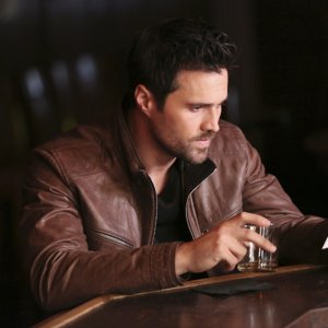 Agents of S.H.I.E.L.D.: l'attore Brett Dalton nella puntata intitolata S.O.S.