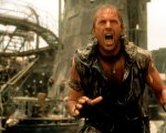 Waterworld: Kevin Costner chiese al reparto effetti speciali di aggiungere capelli per la calvizie sulla nuca