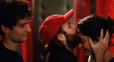 Les Deux Amis: Golshifteh Farahani in una scena con Vincent Macaigne e Louis Garrel