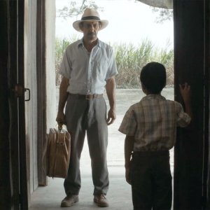 Un mondo fragile: Haimer Leal in una scena del film