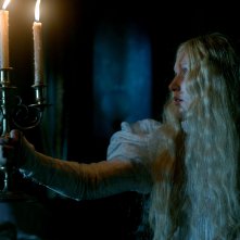 Crimson Peak: Mia Wasikowska in una scena del film