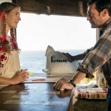 Mad Men: Anna Osceola e Jon Hamm in Person to Person