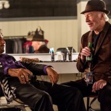 Al Pacino e Christopher Plummer in una scena del film Danny Collins
