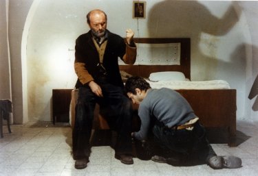 Padre Mestre: Omero Antonutti e Saverio Marconi em cena