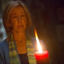 Insidious 3 - L'Inizio: la sensitiva Lin Shaye in una scena dell'horror