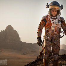 Sopravvissuto - The Martian: Matt Damon nel deserto vestito da astronauta per Entertainment Weekly